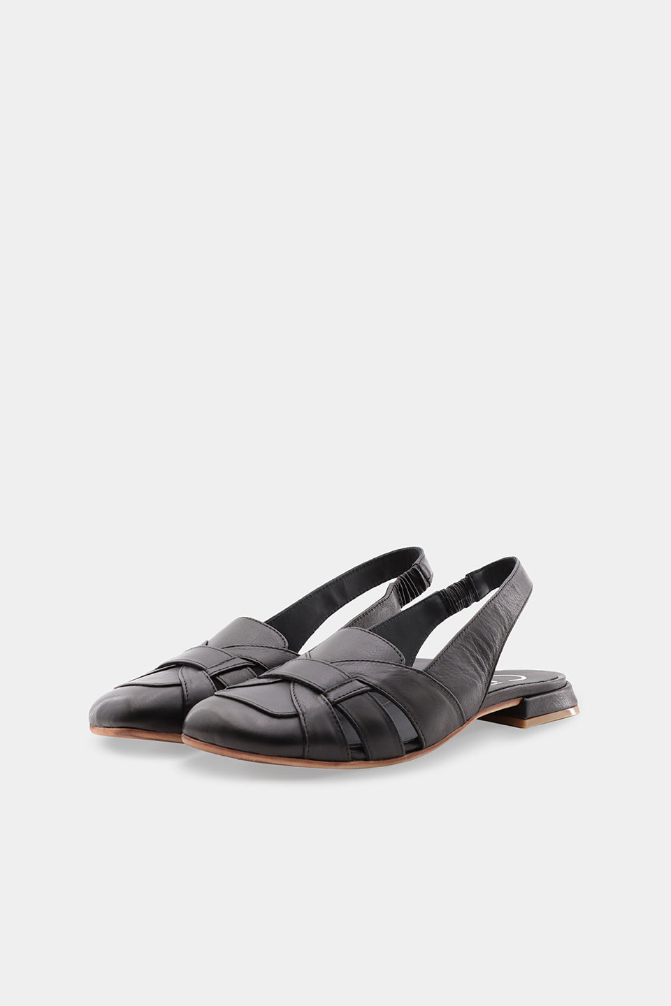 Elsa Nelly Teo - Nero