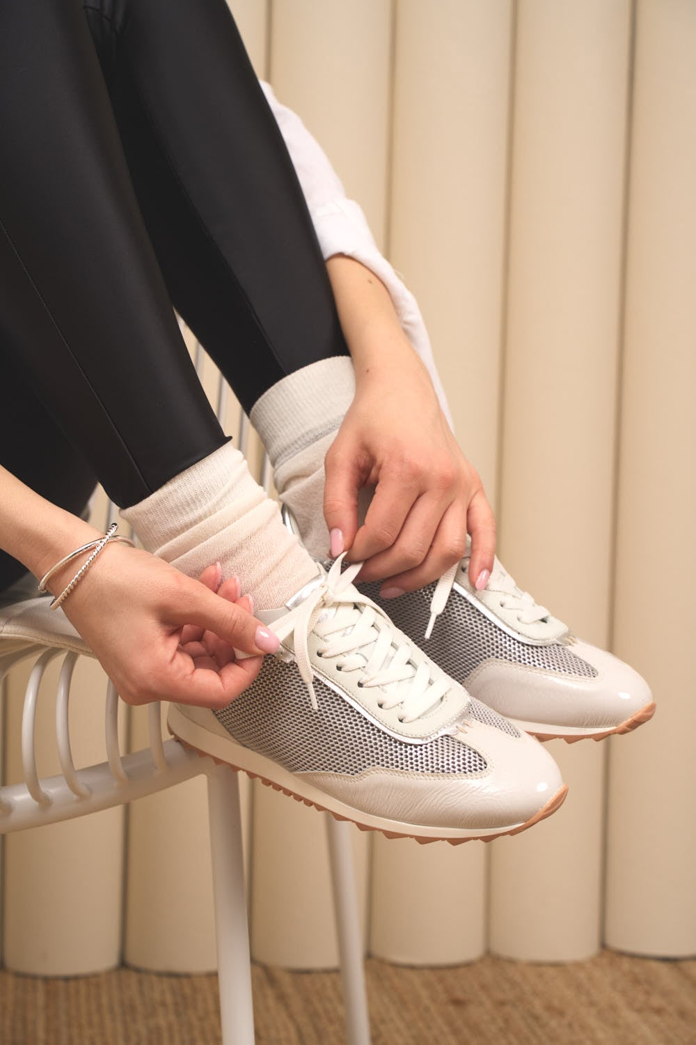 Light Maira Lak - Ice