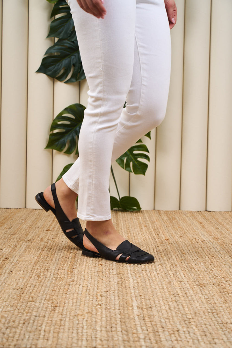 Elsa Nelly Teo - Nero