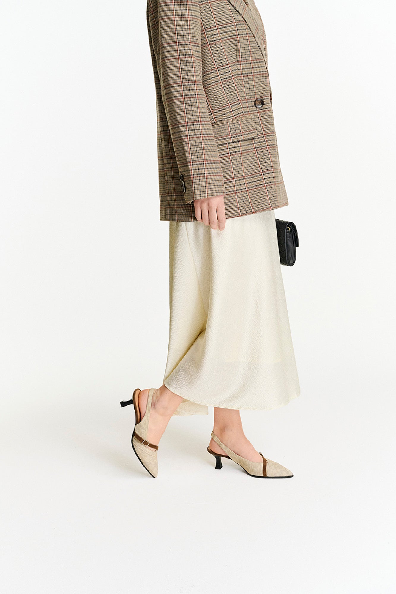 Beige Suede Slingback Alis Blush Safari | Donna Carolina